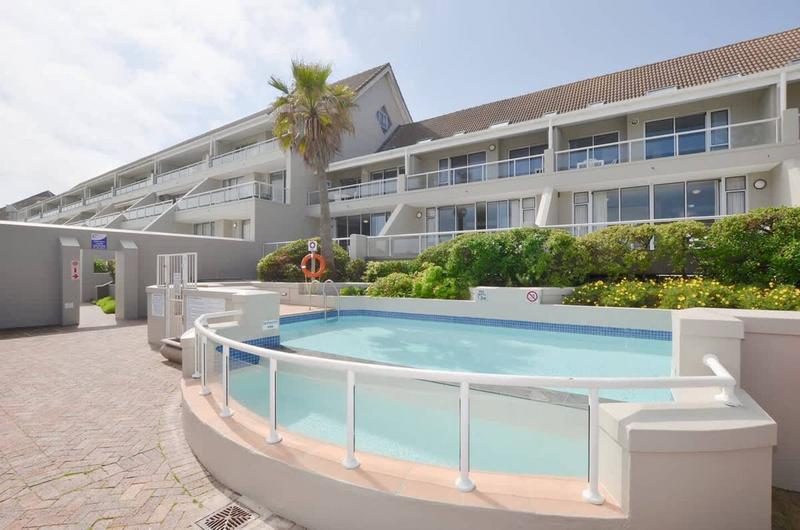 To Let 2 Bedroom Property for Rent in Dolphin Beach Western Cape